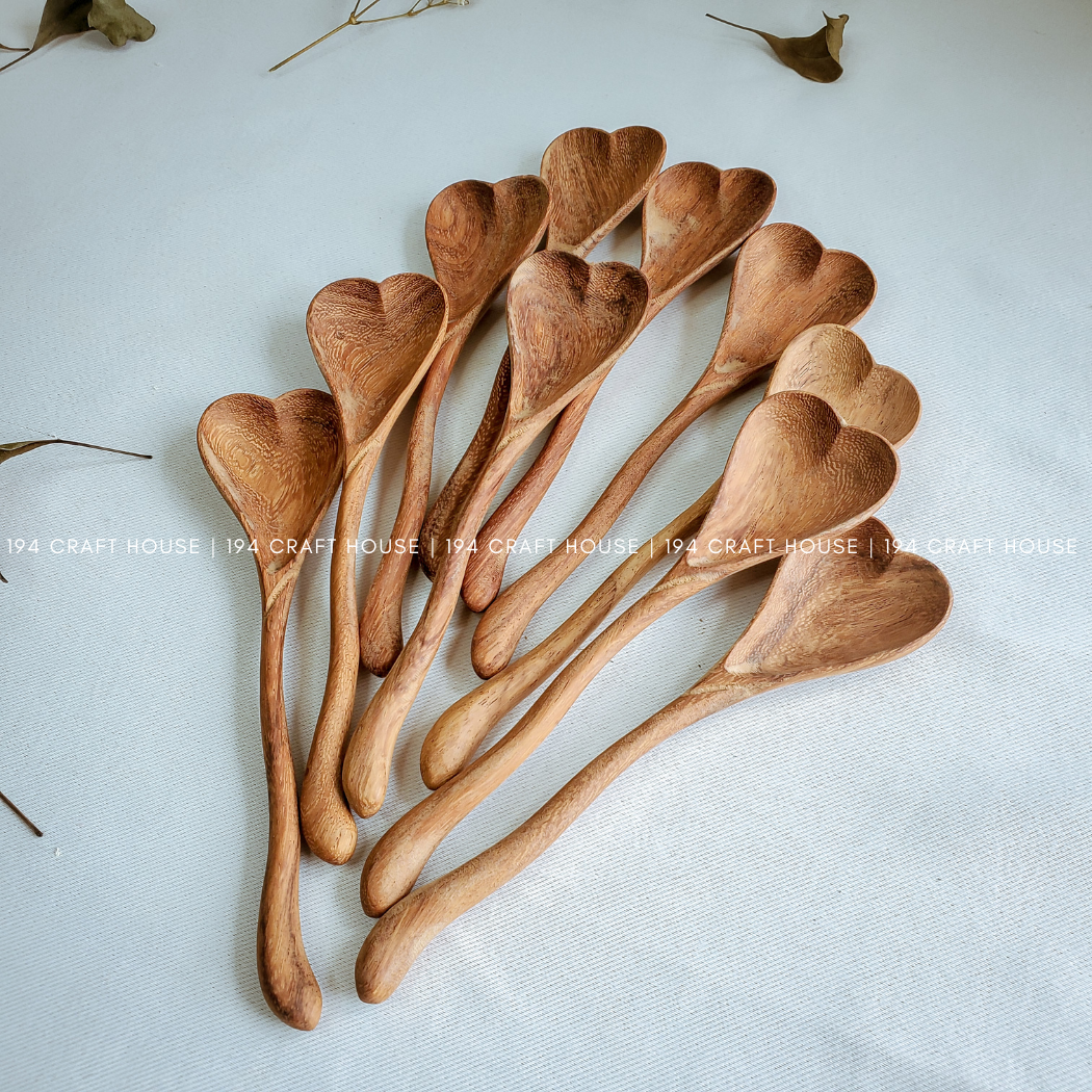 Small Paulowina Wood Hearts – The Filling Station Goods